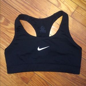 Black Nike Pro Sports Bra - S